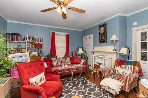 303 W D St, Erwin, NC 28339 photo 3