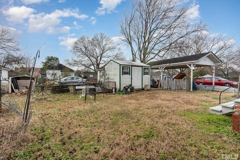 303 W D St, Erwin, NC 28339 photo 7