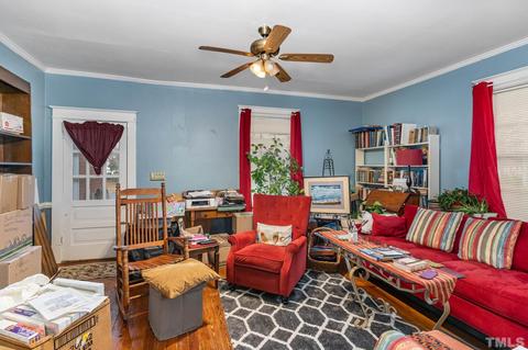 303 W D St, Erwin, NC 28339 photo 4