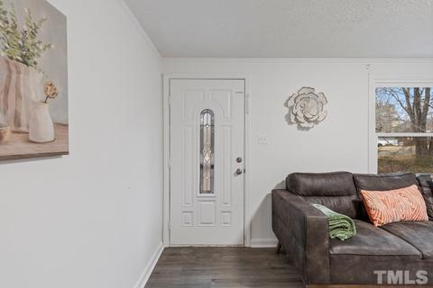 801 Carter Ave, Durham, NC 27703 photo 4