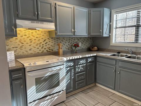 67 Willow Bridge Dr, Durham, NC 27707 photo 4