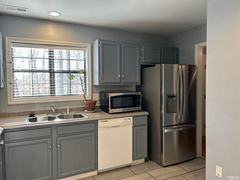 67 Willow Bridge Dr, Durham, NC 27707 photo 5