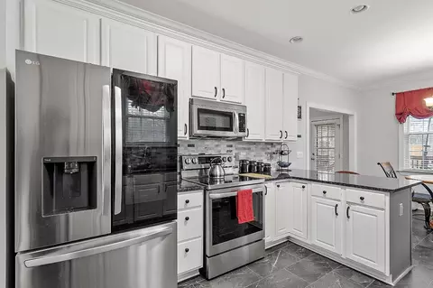 4 Dunnhaven Ct, Durham, NC 27712 photo 9