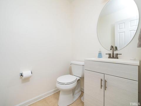 511 Ashburn Ln, Durham, NC 27703 photo 16