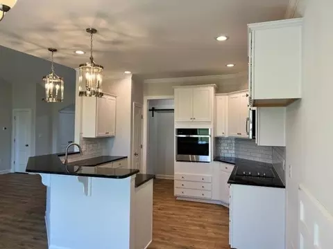 319 Lowery Ln, Benson, NC 27504 photo 6