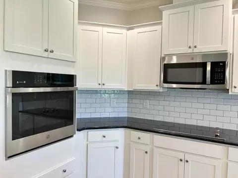 319 Lowery Ln, Benson, NC 27504 photo 9