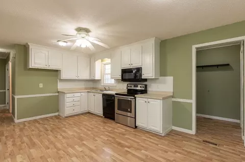 729 Mitchell Rd, Dudley, NC 28333 photo 6