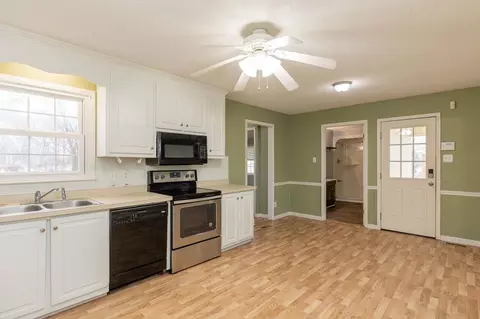 729 Mitchell Rd, Dudley, NC 28333 photo 8