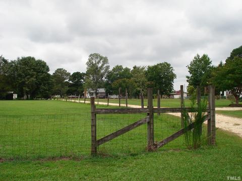 120 Cinnamon Ln, Erwin, NC 28339 photo 16