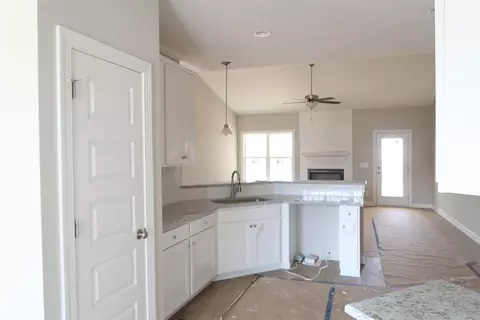 121 Crescent St, Pine Level, NC 27568 photo 11