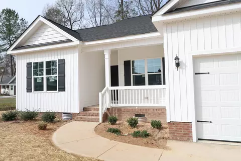 121 Crescent St, Pine Level, NC 27568 photo 5