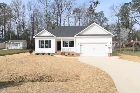 121 Crescent St, Pine Level, NC 27568 photo 2