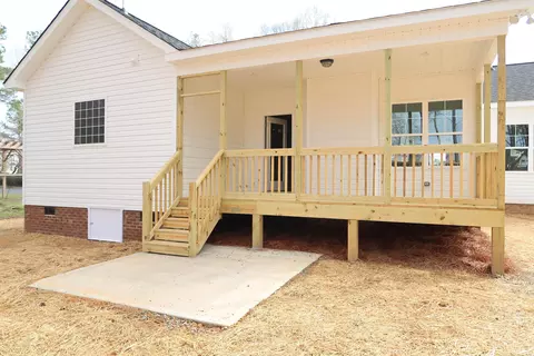 121 Crescent St, Pine Level, NC 27568 photo 7
