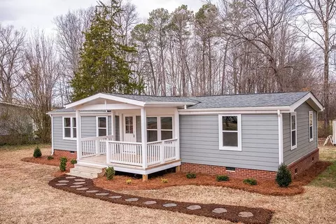587 Tonker Dr, Roxboro, NC 27573 photo 1
