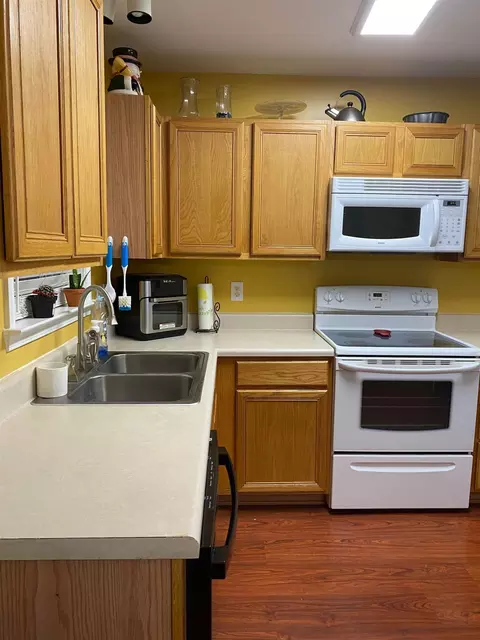 1562 Ella Ln, Stem, NC 27581 photo 15