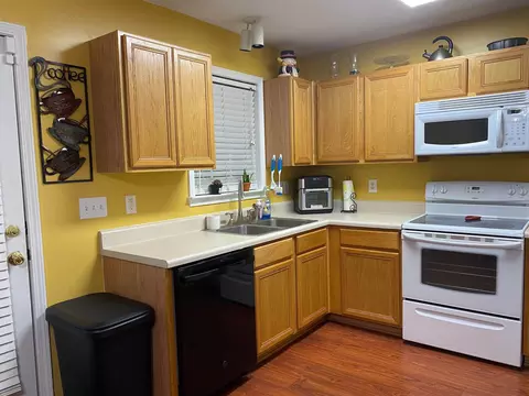 1562 Ella Ln, Stem, NC 27581 photo 11