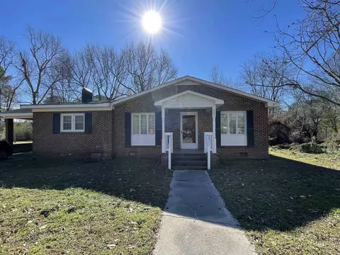 403 E 2nd St, Robersonville, NC 27871 photo 1