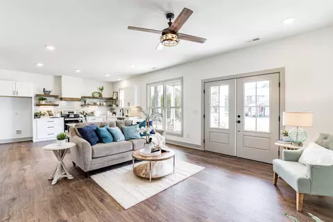 209 Pilkington St, Pine Level, NC 27568 photo 9