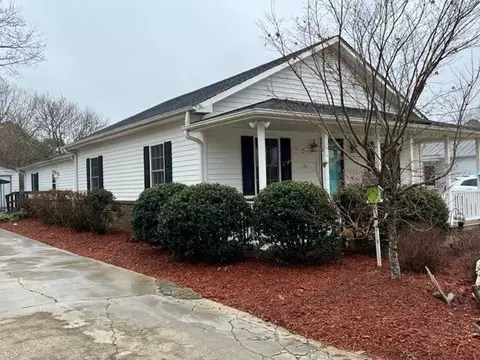107 4th St, Erwin, NC 28339 photo 1