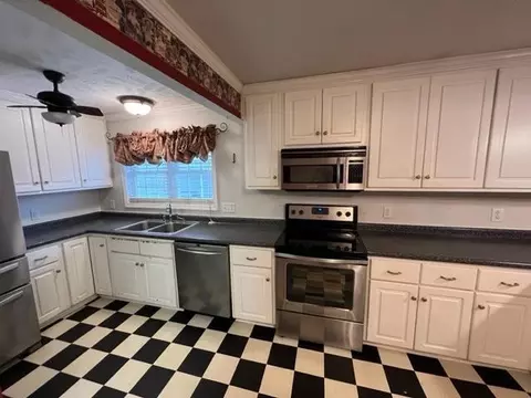 107 4th St, Erwin, NC 28339 photo 12