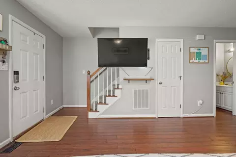 6034 Epping Forest Dr, Raleigh, NC 27613 photo 9