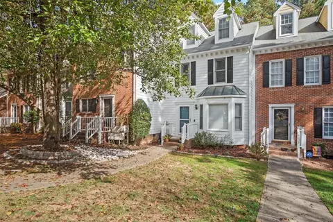 6034 Epping Forest Dr, Raleigh, NC 27613 photo 2