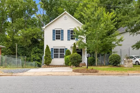 708 Brye St, Durham, NC 27703 photo 3