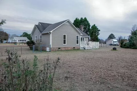 215 Devin Dr, Garner, NC 27529 photo 9