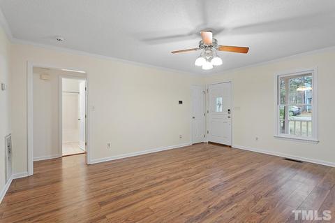 14 Syracuse Pl, Durham, NC 27704 photo 5