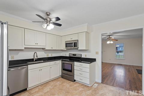 14 Syracuse Pl, Durham, NC 27704 photo 10