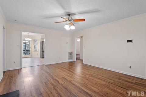 14 Syracuse Pl, Durham, NC 27704 photo 6