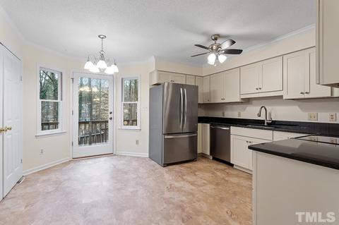 14 Syracuse Pl, Durham, NC 27704 photo 8