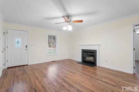 14 Syracuse Pl, Durham, NC 27704 photo 4
