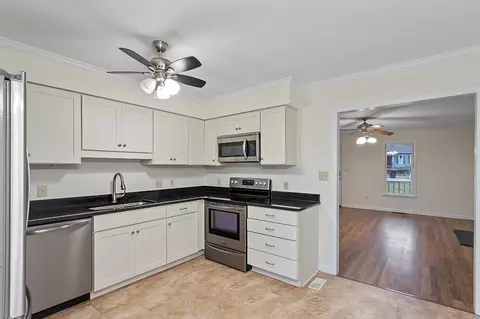14 Syracuse Pl, Durham, NC 27704 photo 10