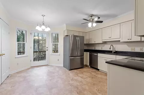 14 Syracuse Pl, Durham, NC 27704 photo 8