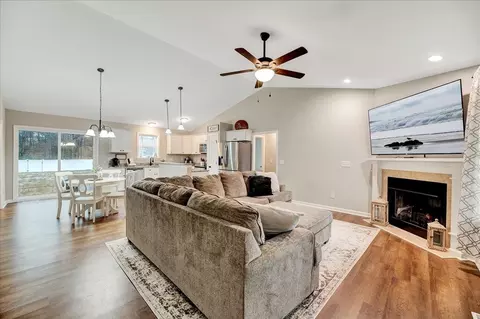 732 Bear Rd, Benson, NC 27504 photo 6