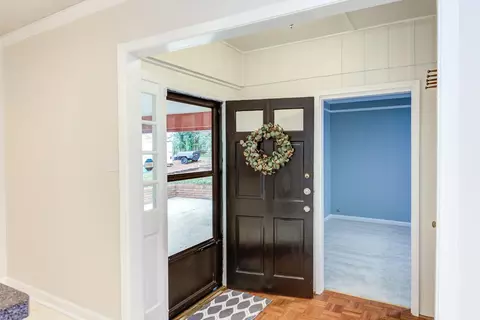 624 E Millbrook Rd, Raleigh, NC 27609 photo 4