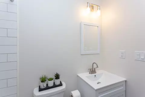 624 E Millbrook Rd, Raleigh, NC 27609 photo 14
