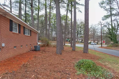 624 E Millbrook Rd, Raleigh, NC 27609 photo 29