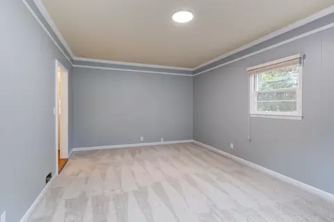 624 E Millbrook Rd, Raleigh, NC 27609 photo 11
