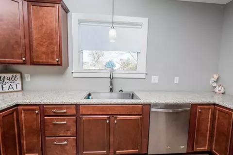 508 W D St, Erwin, NC 28339 photo 8