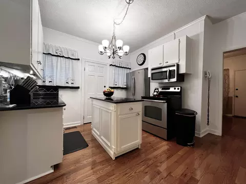 424 Eugene St, Durham, NC 27701 photo 9