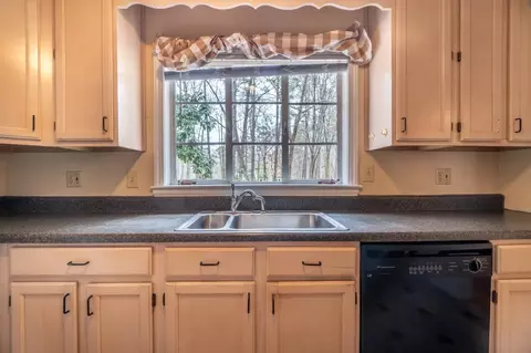 2 Maple Dr, Chapel Hill, NC 27514 photo 32
