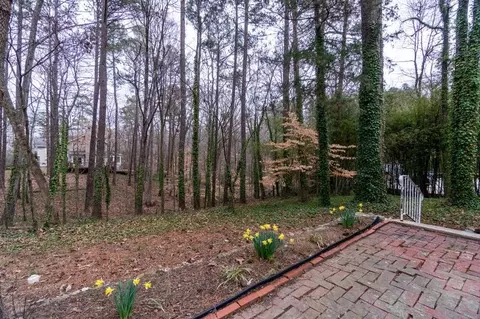 2 Maple Dr, Chapel Hill, NC 27514 photo 21