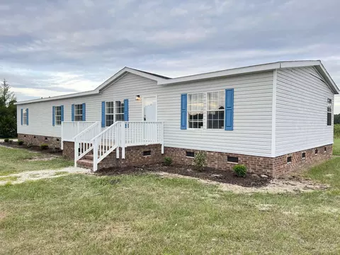 100 Rams Pl, Mount Olive, NC 28365 photo 2