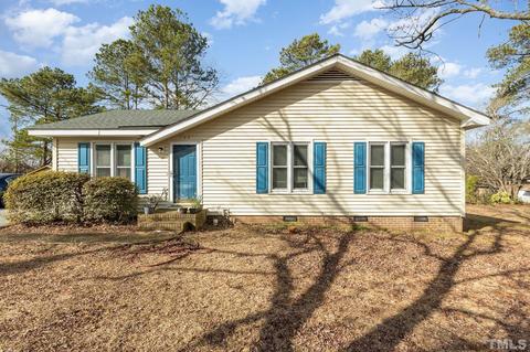 106 N 8th St, Erwin, NC 28339 photo 1