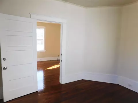 514 E Umstead St, Durham, NC 27701 photo 7