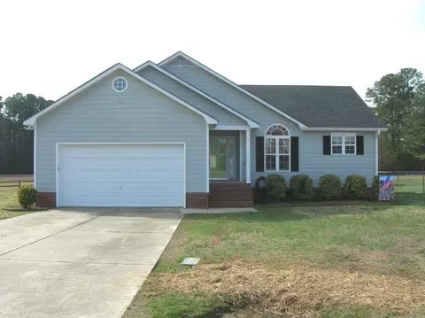 50 S Thomas Ct, Erwin, NC 28339 photo 1