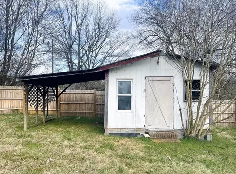 1240 Pointer St, Roxboro, NC 27573 photo 19