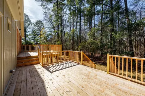 8 Holmes Cir, Durham, NC 27713 photo 17